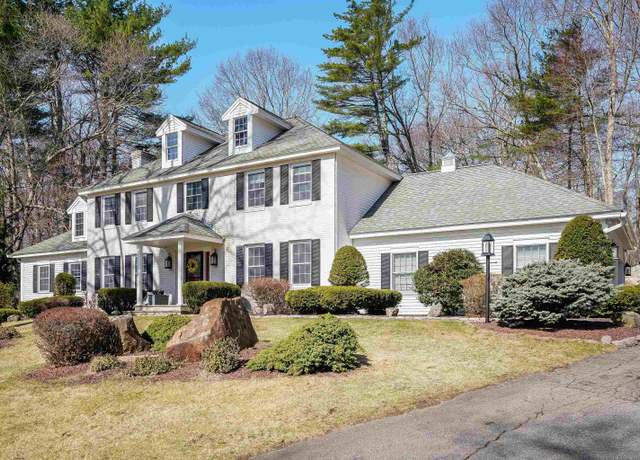 Property at 8 Stoneybrook Ln, Salem, NH 03079, 4 beds, 2.5 baths