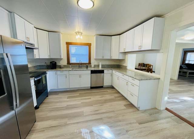 Property at 17 Arch St, Laconia, NH 03246, 4 beds, 2 baths
