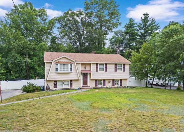 Property at 66 Townsend Ave, Salem, NH 03079, 3 beds, 2 baths