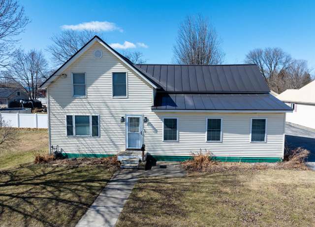 Property at 5 Fourth St, Swanton, VT 05488, 3 beds, 1 bath