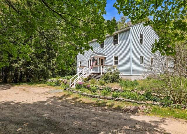 Property at 18 Austin Rd, Brookline, NH 03033, 5 beds, 2 baths