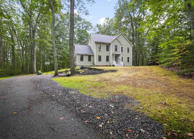 Property at 26 Meadowwood Rd, Kingston, NH 03848, 4 beds, 2.5 baths
