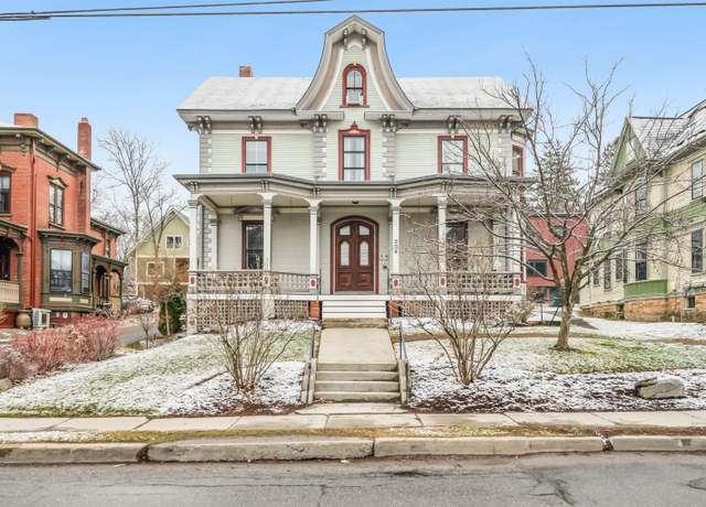Property at 204 S Union St #2, Burlington, VT 05401, 2 beds, 1 bath