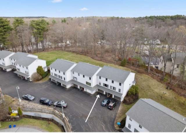 Property at 25 Moonlight Dr, Newmarket, NH 03857, 2 beds, 1.5 baths