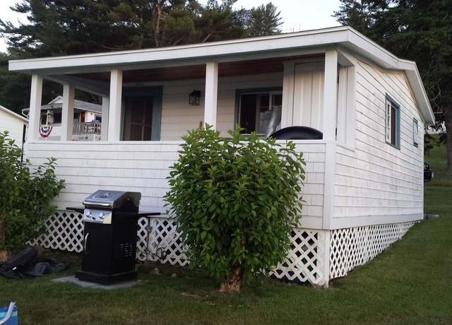 Property at 151 W Shore Rd Unit 4, Bristol, NH 03222, 1 bath