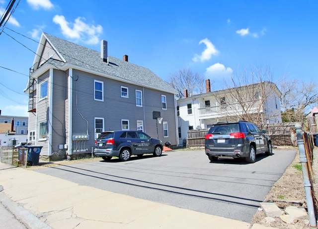 Property at 60 Whitney St, Nashua, NH 03064, 7 beds, 3 baths