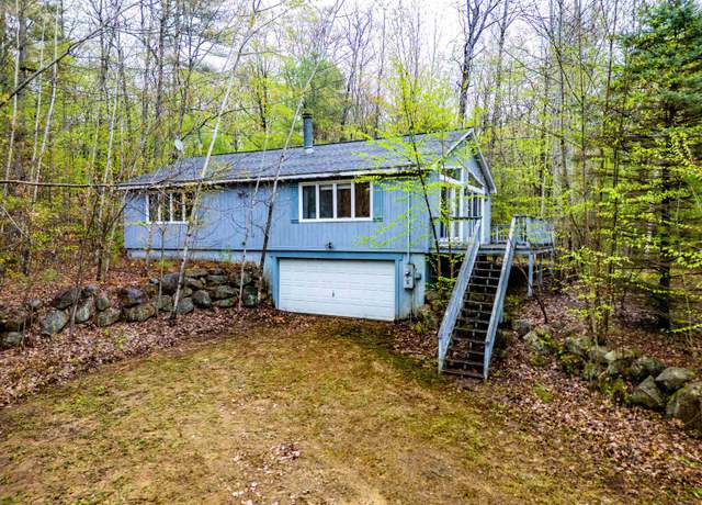 Property at 11 Jennifer's Path, Moultonborough, NH 03254, 2 beds, 1 bath