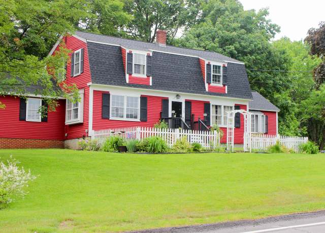 Property at 10 Main St, East Kingston, NH 03827, 5 beds, 2.5 baths