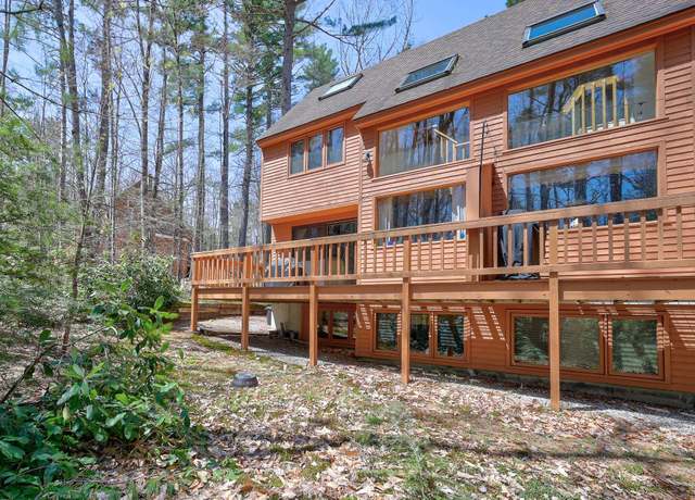 Property at 46 Woodcrest Dr #26, Conway, NH 03860, 2 beds, 3 baths
