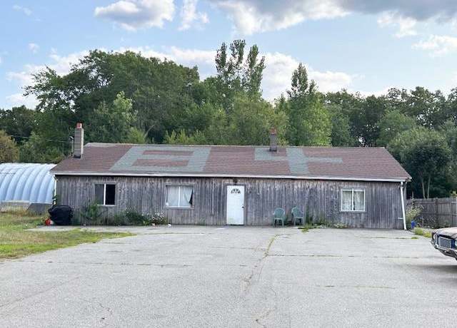 Property at 84 S Main St, Seabrook, NH 03874, 3 beds, 3 baths