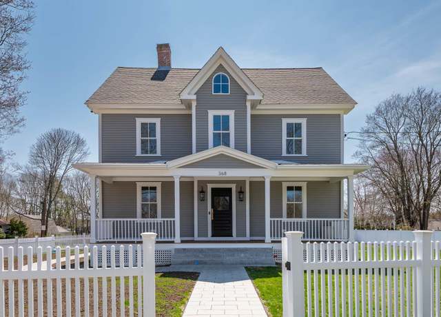 Property at 368 South St, Portsmouth, NH 03801, 5 beds, 3 baths