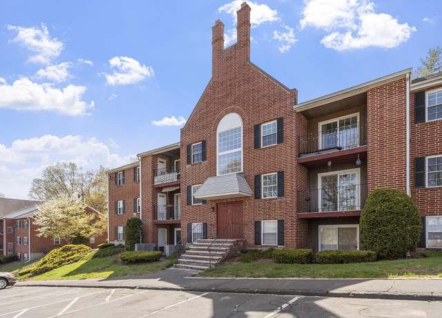 Property at 7 Louisburg Sq #8, Nashua, NH 03060, 2 beds, 1.5 baths