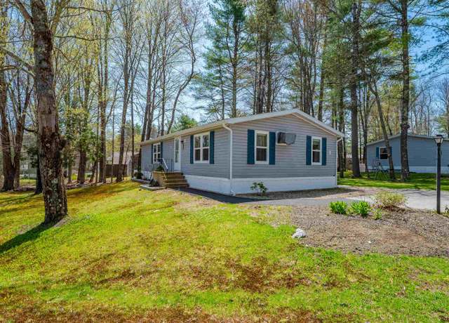 Property at 8 York Ct, Rochester, NH 03868, 2 beds, 1.5 baths