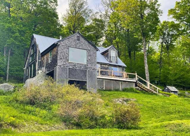 Property at 104 Johnny Cake Hill Ln, Readsboro, VT 05350, 3 beds, 3 baths