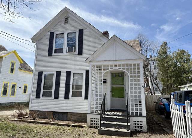 Property at 39 Converse Ct, Burlington, VT 05401, 3 beds, 1.5 baths