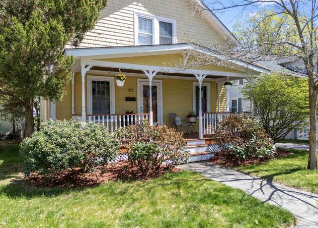 Property at 65 Ray St, Manchester, NH 03104, 2 beds, 1.5 baths