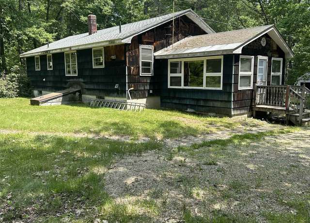 Property at 407 Blackwater Rd, Dover, NH 03872, 3 beds, 1 bath