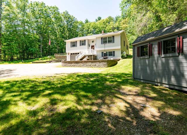 Property at 4 Mones Folly Dr, Dover, NH 03820, 3 beds, 1.5 baths