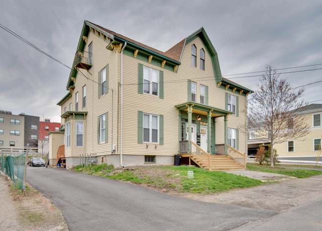 Property at 14B Park St Unit B, Dover, NH 03820, 3 beds, 1 bath