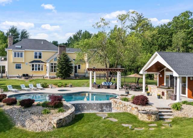 Property at 3 Baldwin Ln, Bedford, NH 03110, 4 beds, 4 baths