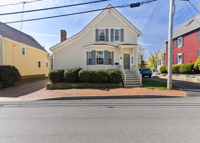 Property at 112 New Castle Ave, Portsmouth, NH 03801, 3 beds, 1.5 baths