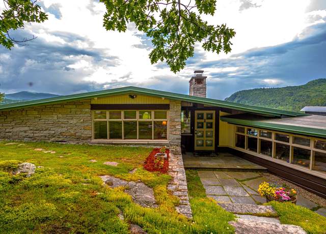 Property at 123 Pear Mountain Rd, Bartlett, NH 03812, 3 beds, 3.5 baths
