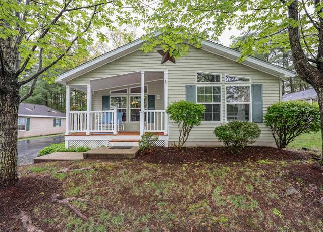 Property at 70 Victorian Way, Manchester, NH 03104, 2 beds, 2 baths