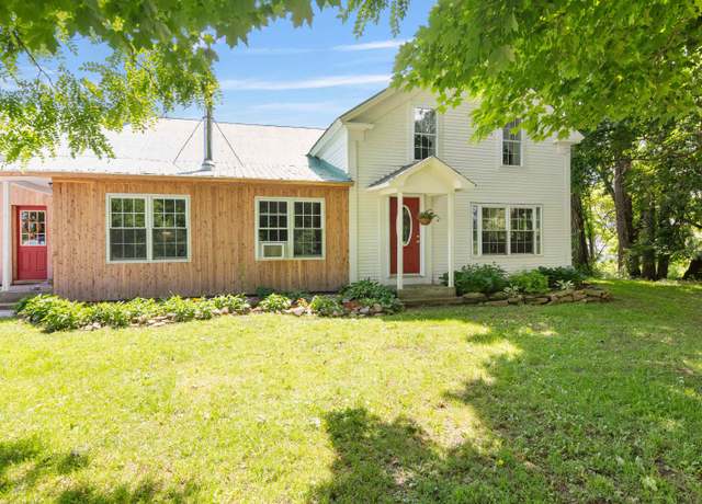 Property at 1702 Ballard Rd, Highgate, VT 05488, 5 beds, 1 bath