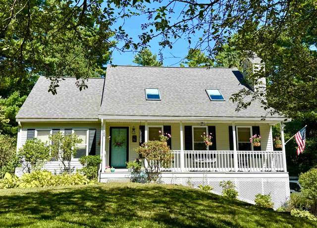 Property at 29 Beacon St, Londonderry, NH 03053, 3 beds, 2.5 baths