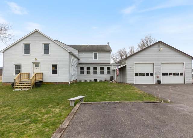 Property at 742 Bronson Rd, St. Albans Town, VT 05478, 6 beds, 2.5 baths