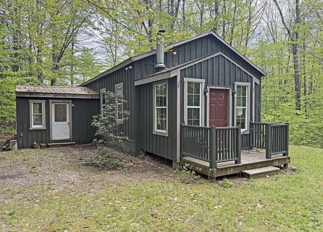 Property at 2 Youngs Rd, Ossipee, NH 03864, 2 beds, 1 bath