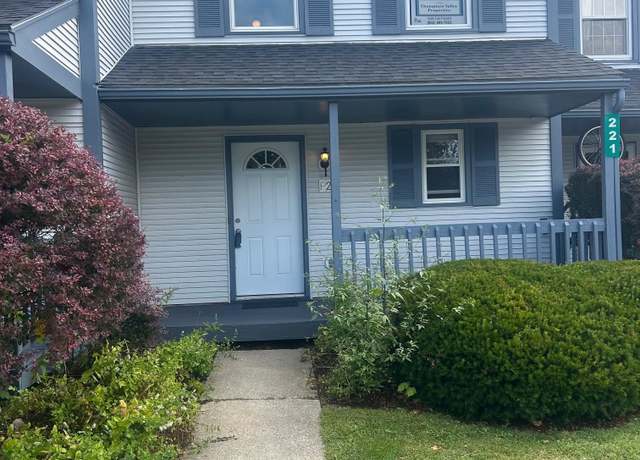 Property at 221 Lyman Mdw Unit P2, Hinesburg, VT 05461-9807, 2 beds, 1.5 baths