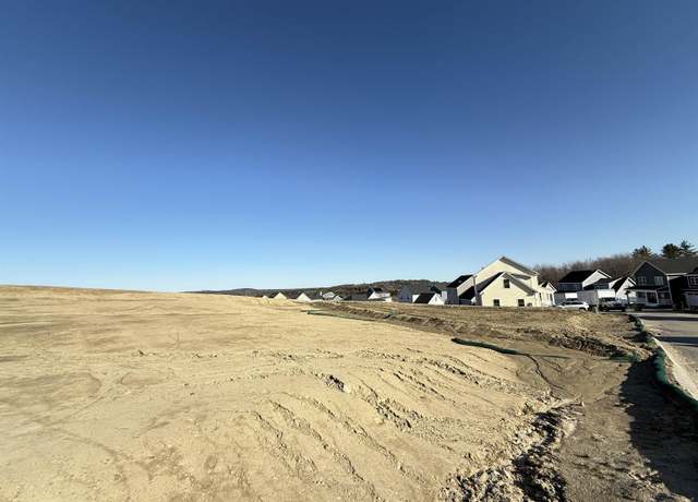 Property at 21 Eisenhower Dr, Rochester, NH 03867