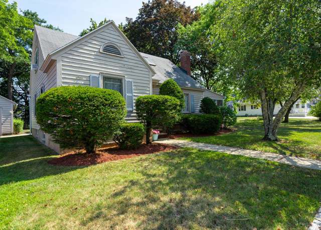 Property at 27 Larch St, Manchester, NH 03102, 4 beds, 1.5 baths