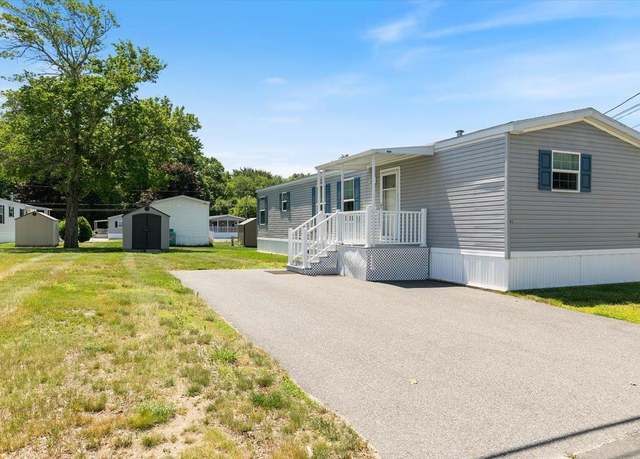 Property at 82 Caddy Dr, Salem, NH 03079, 2 beds, 1 bath