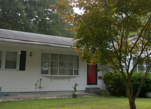 Property at 129 Chestnut St, Claremont, NH 03743, 3 beds, 2.5 baths