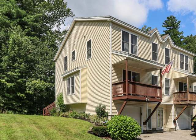 Property at 11 Chandler Ln, Epping, NH 03042, 2 beds, 1.5 baths