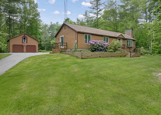 Property at 125 Pleasant St, Meredith, NH 03253, 3 beds, 2 baths