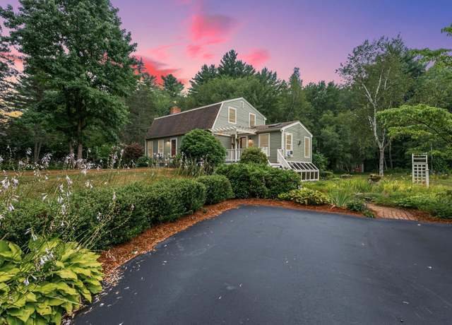 Property at 180 Warner Hill Rd, Derry, NH 03038, 3 beds, 1.5 baths