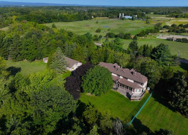 Property at 34 Townline Rd, South Hero, VT 05486, 4 beds, 5 baths