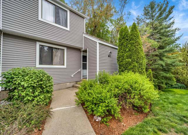 Property at 1 Snow Cir Unit M1, Nashua, NH 03062, 3 beds, 1.5 baths