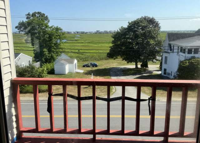 Property at 518 Winnacunnett Rd Unit A, Hampton, NH 03842, 4 beds, 2 baths