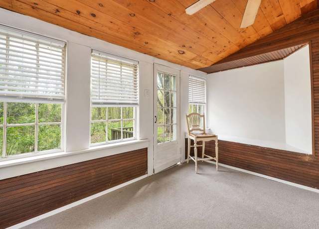 Property at 8 Avery Rd, Campton, NH 03223, 4 beds, 2.5 baths