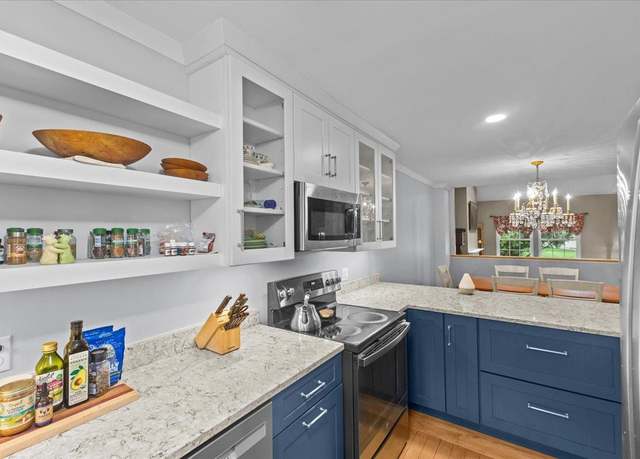Property at 7 Cardinal Ln #7, Essex, VT 05452, 2 beds, 2 baths