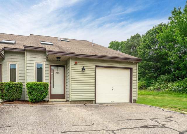 Property at 104 Tideview Dr, Dover, NH 03820, 2 beds, 1.5 baths