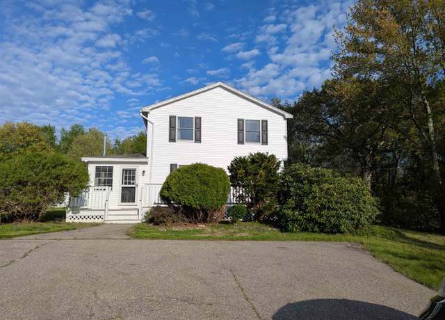 Property at 2A Hersey Ln, Stratham, NH 03885, 2 beds, 1.5 baths