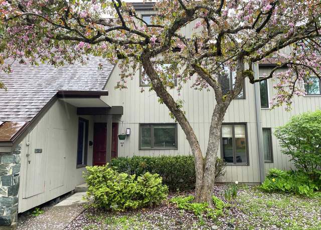 Property at 105 Brook Holw, Hanover, NH 03755, 3 beds, 2 baths
