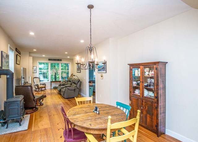 Property at 126 Washington St, Conway, NH 03818, 3 beds, 3 baths