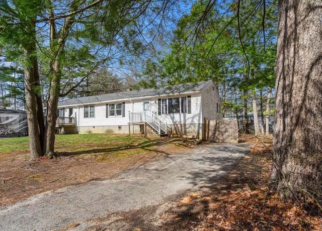 Property at 10B Whittier Dr, Seabrook, NH 03874, 2 beds, 1 bath