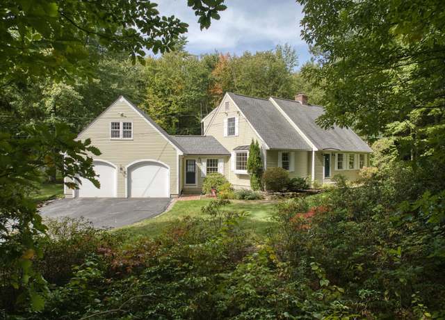 Property at 217 N Amherst Rd, Bedford, NH 03110, 4 beds, 3.5 baths